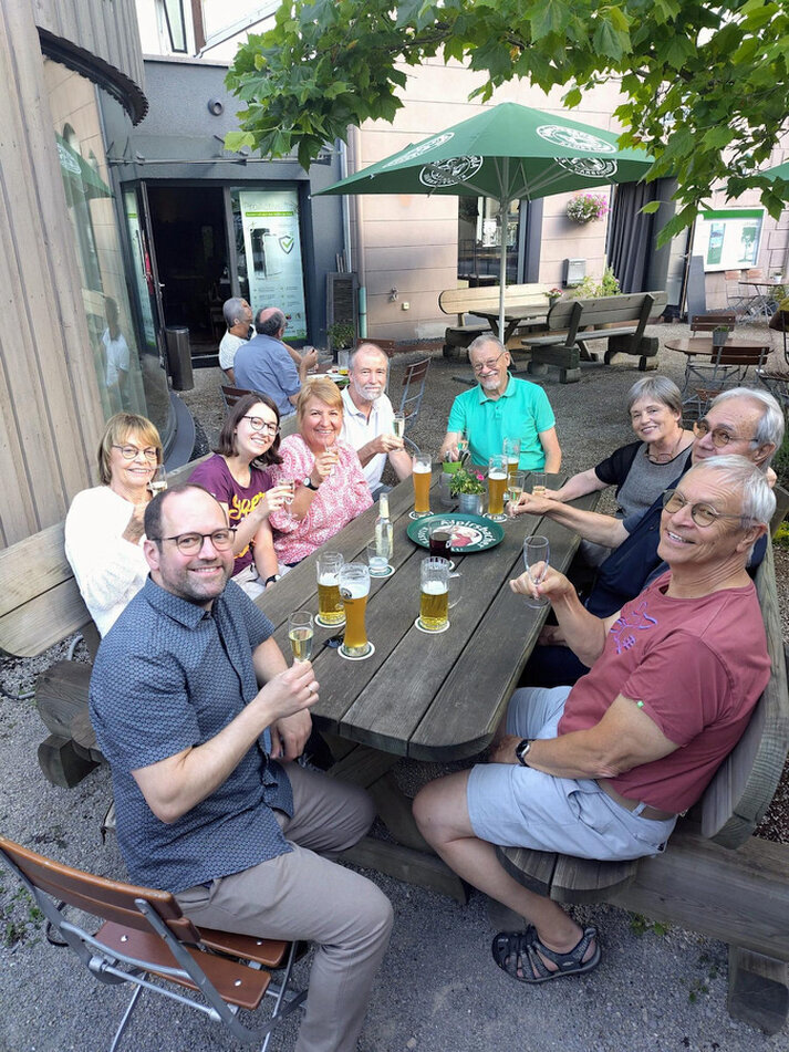 Mit einem Rückblick auf ein aufregendes Jahr voller Aktionen, Events und unvergesslicher Momente hat BÜNDNIS 90 / DIE GRÜNEN  -  Ortsverband ALTENSTEIG  -  am 03.07.26 sein einjähriges Bestehen gefeiert.